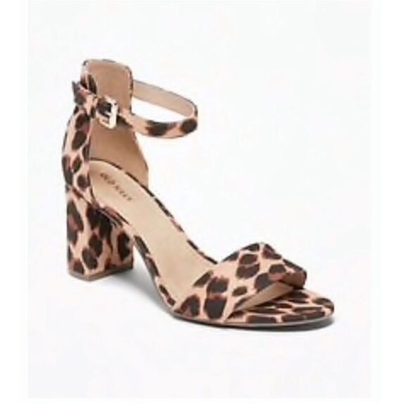 Old Navy Ankle Strap Block Heel Open
Toe Sandals Size 10 - Picture 7 of 12